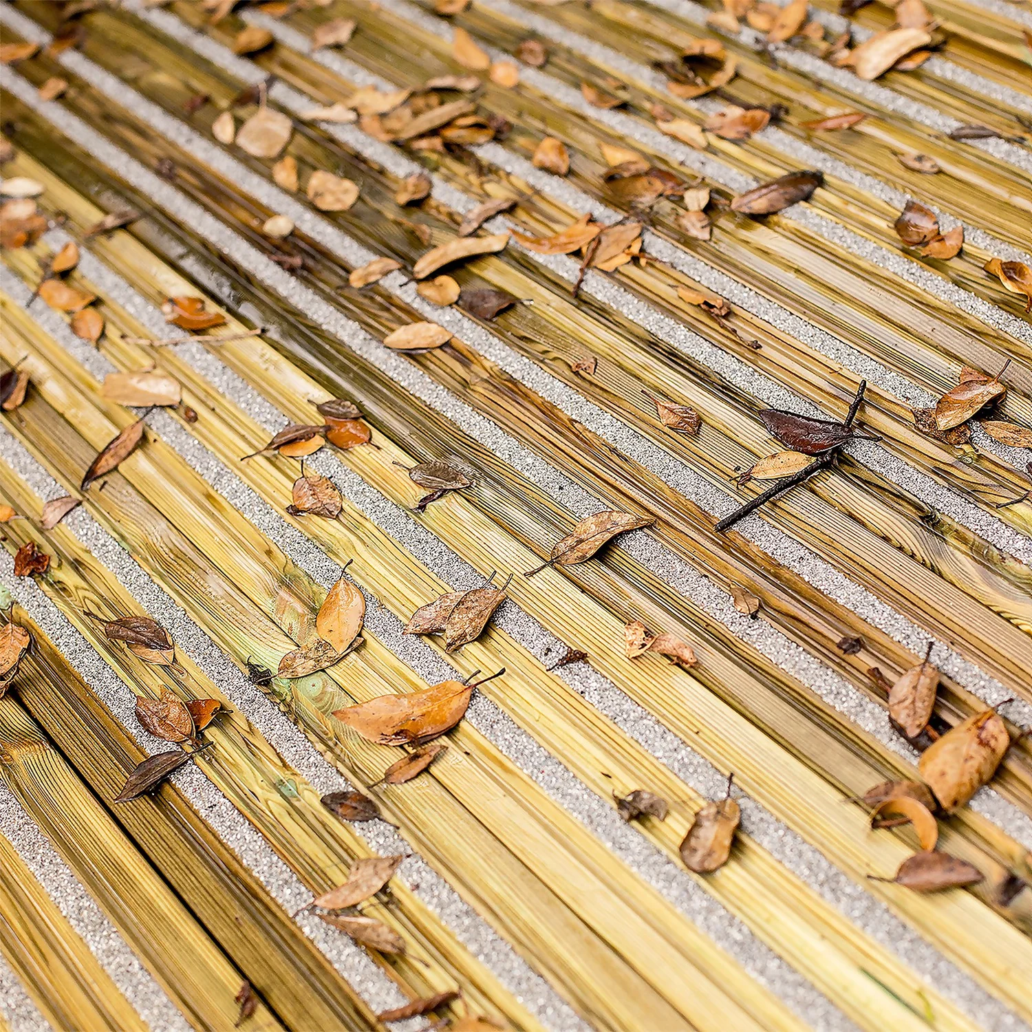 Gripsure Anti Slip Decking Board - 2.4m - Image 5