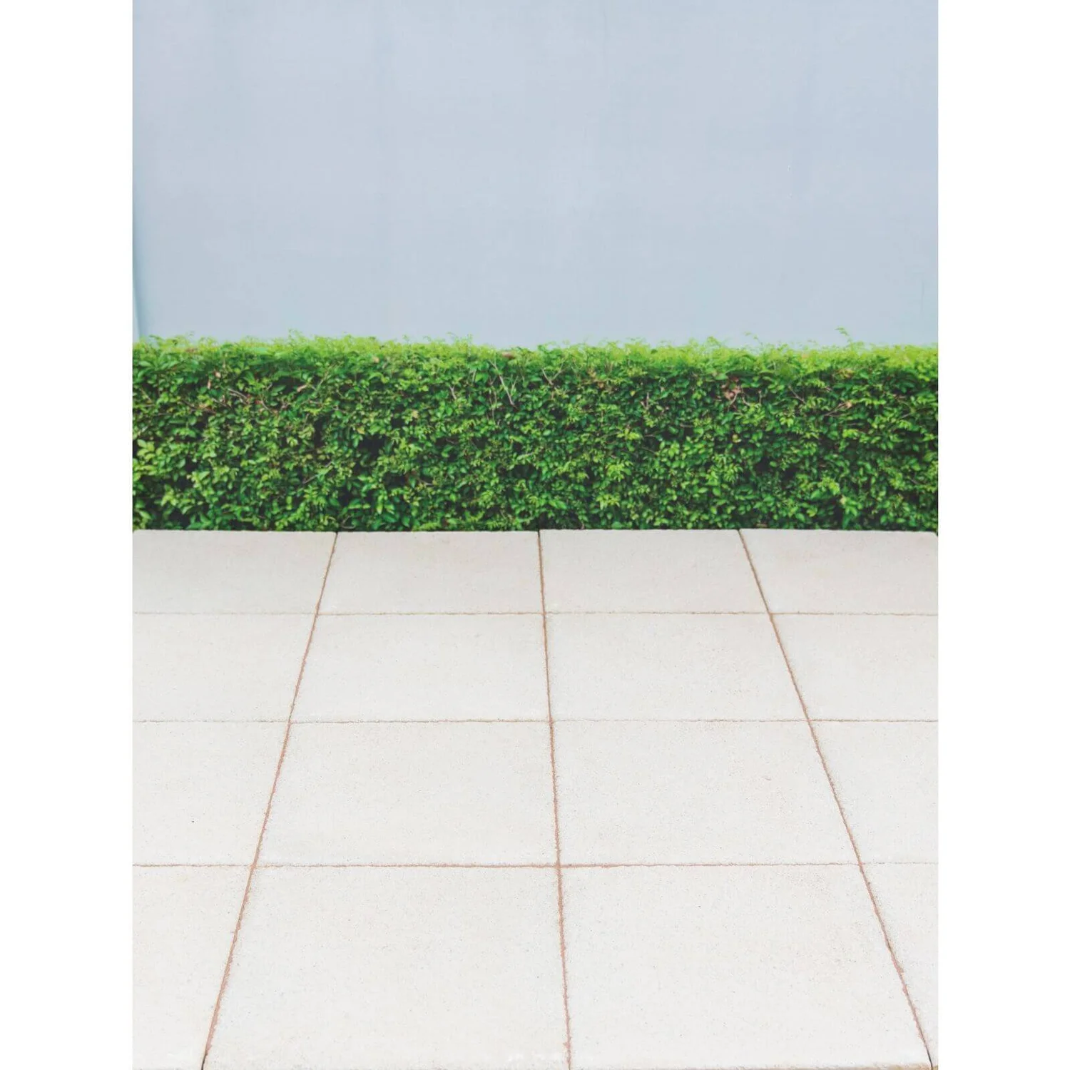 Stylish Stone Cambridge Textured Paving 450x450mm - Buff - Image 3