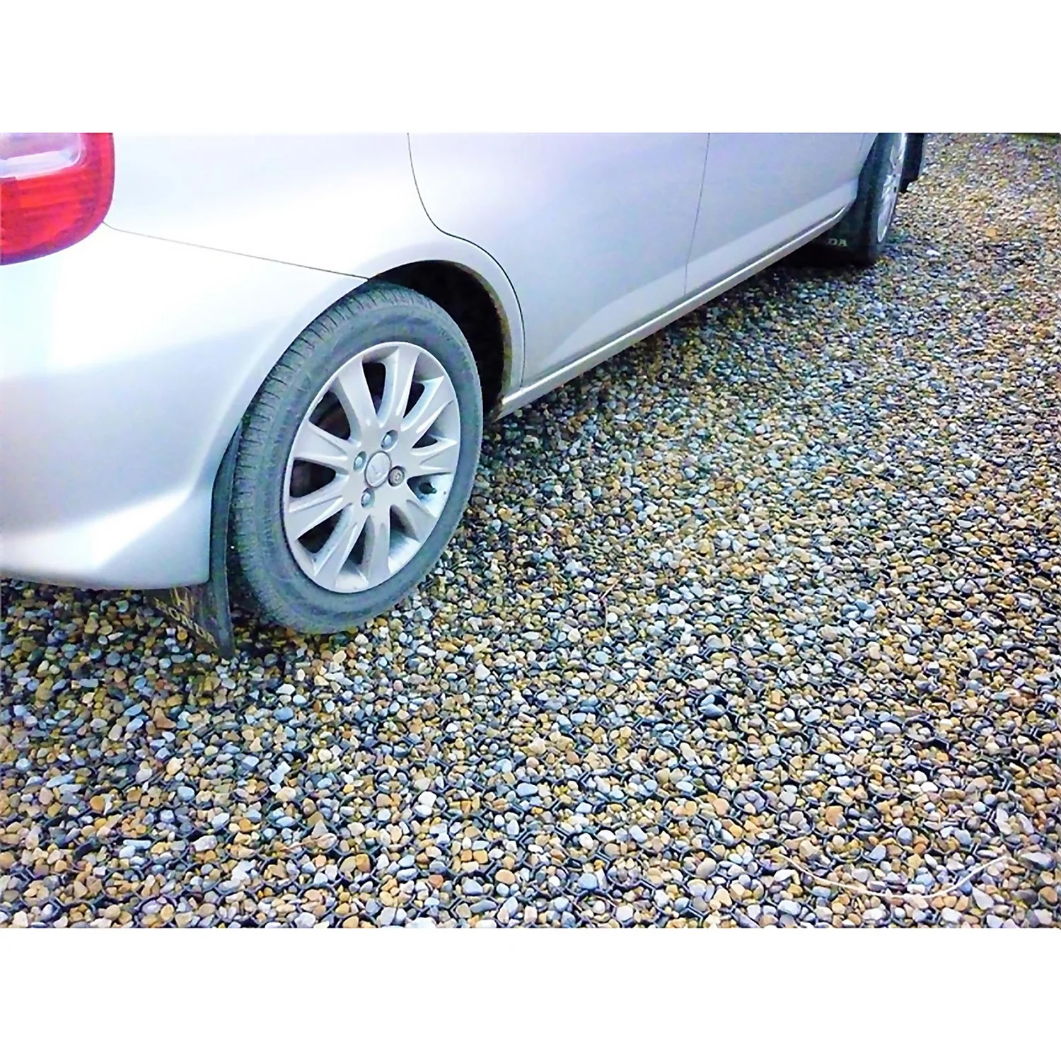 Ecobase Porous Pavers Drives - 20m2 (80 Pack) - Image 3