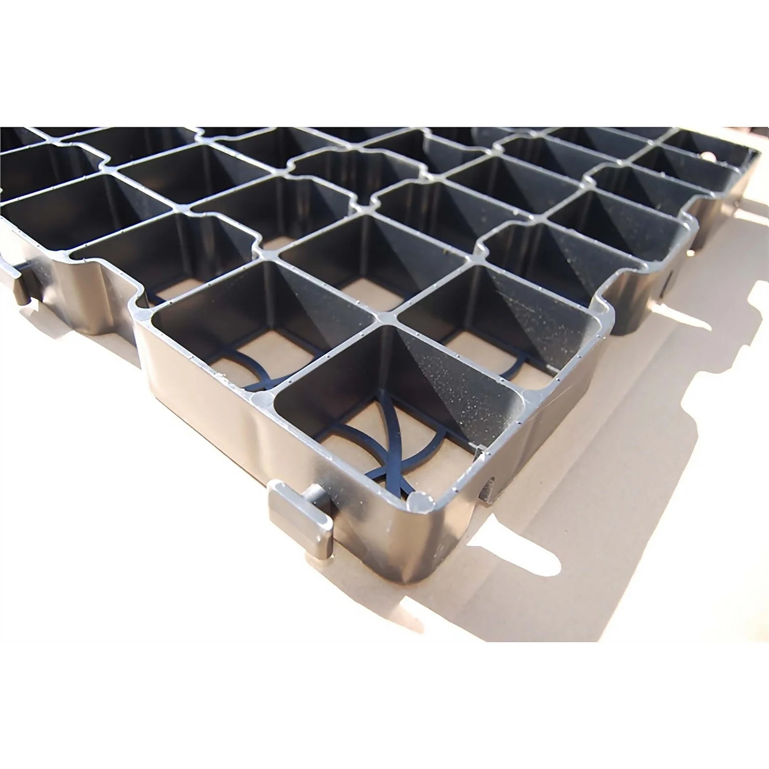 Ecobase Porous Pavers Paths - 5m2 (20 Pack) - Image 4