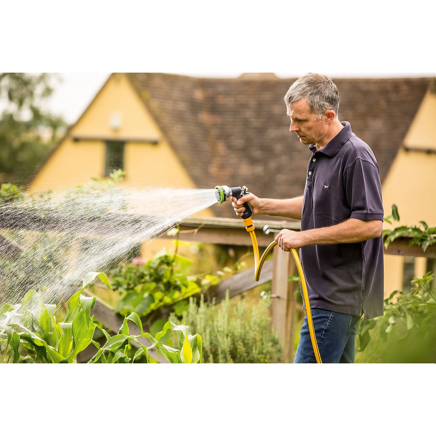 Bosch Gardenpump 18 Watering Pump - Image 2