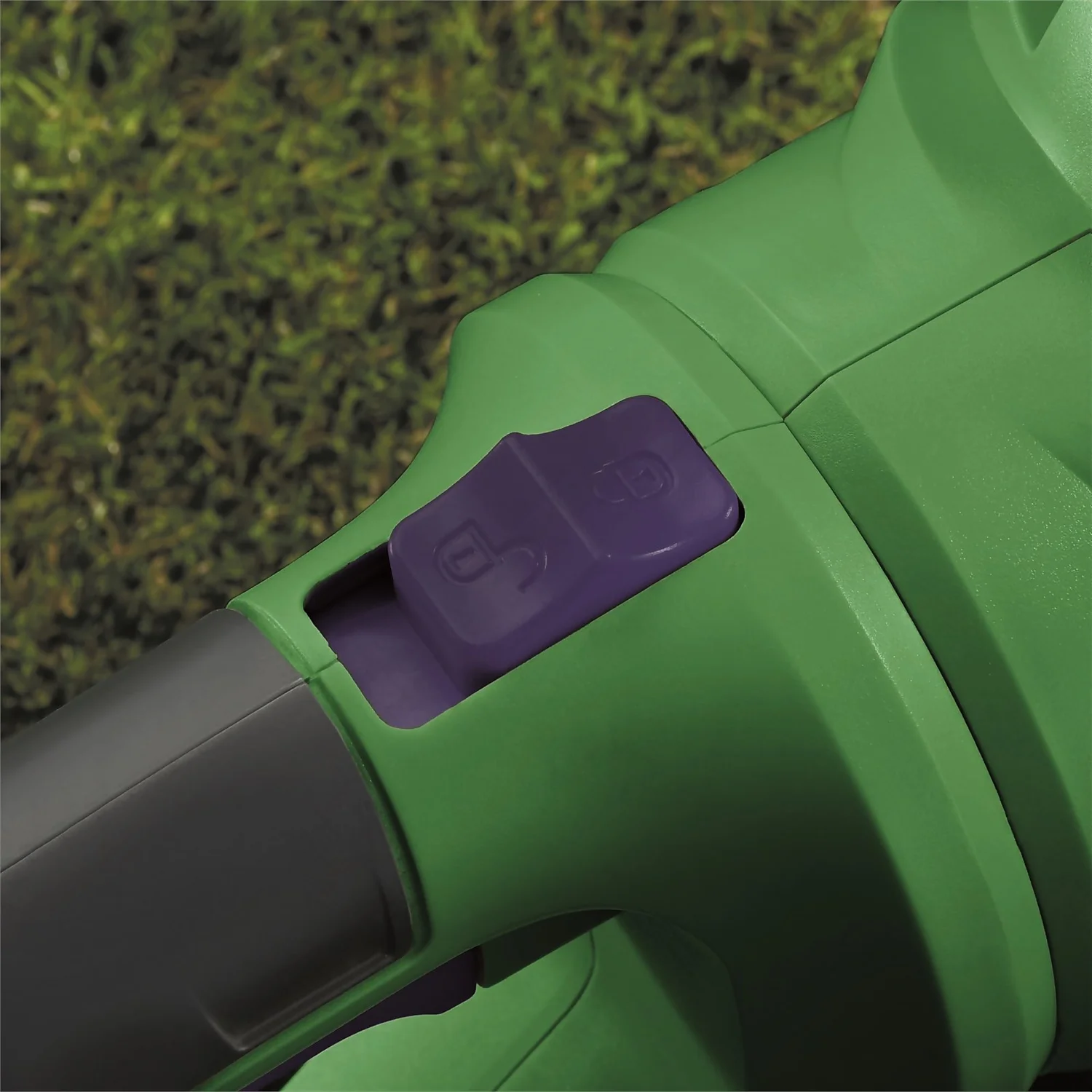 Powerbase 710W Electric Hedge Trimmer - 66cm - Image 6