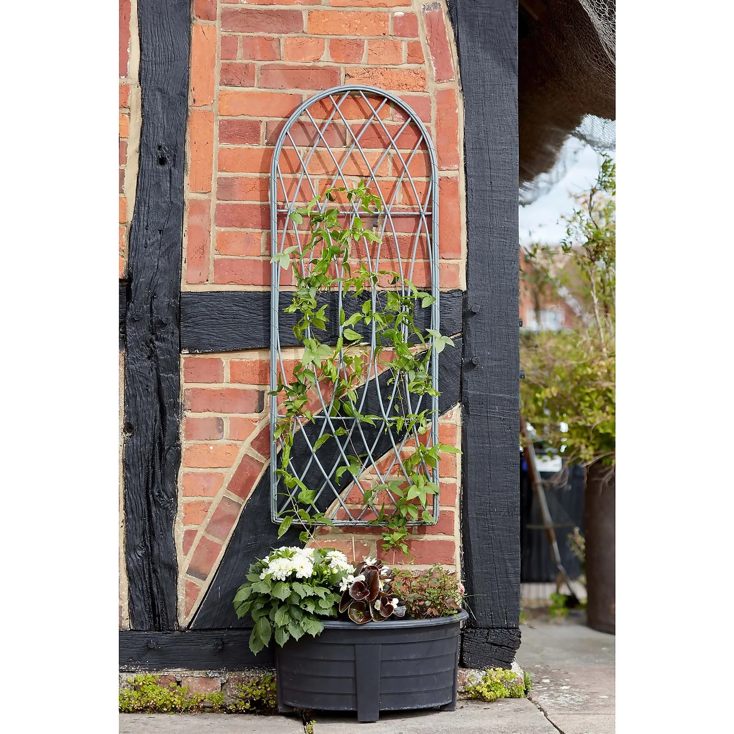 Faux Willow Arched Trellis - 1.2 X 0.45m - Image 2