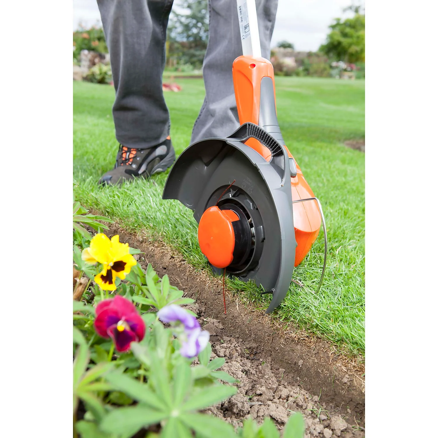 Flymo Contour Electric Grass Trimmer - 25cm - Image 7