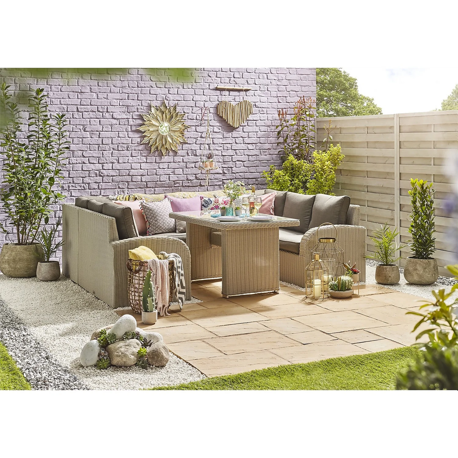 Stylish Stone Chantry Paving Patio Kit 10.22 Sqm Gold - Image 3