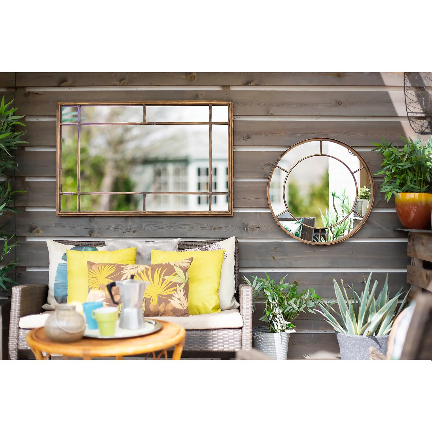 Valencia Outdoor Garden Mirror - 60cm - Image 4