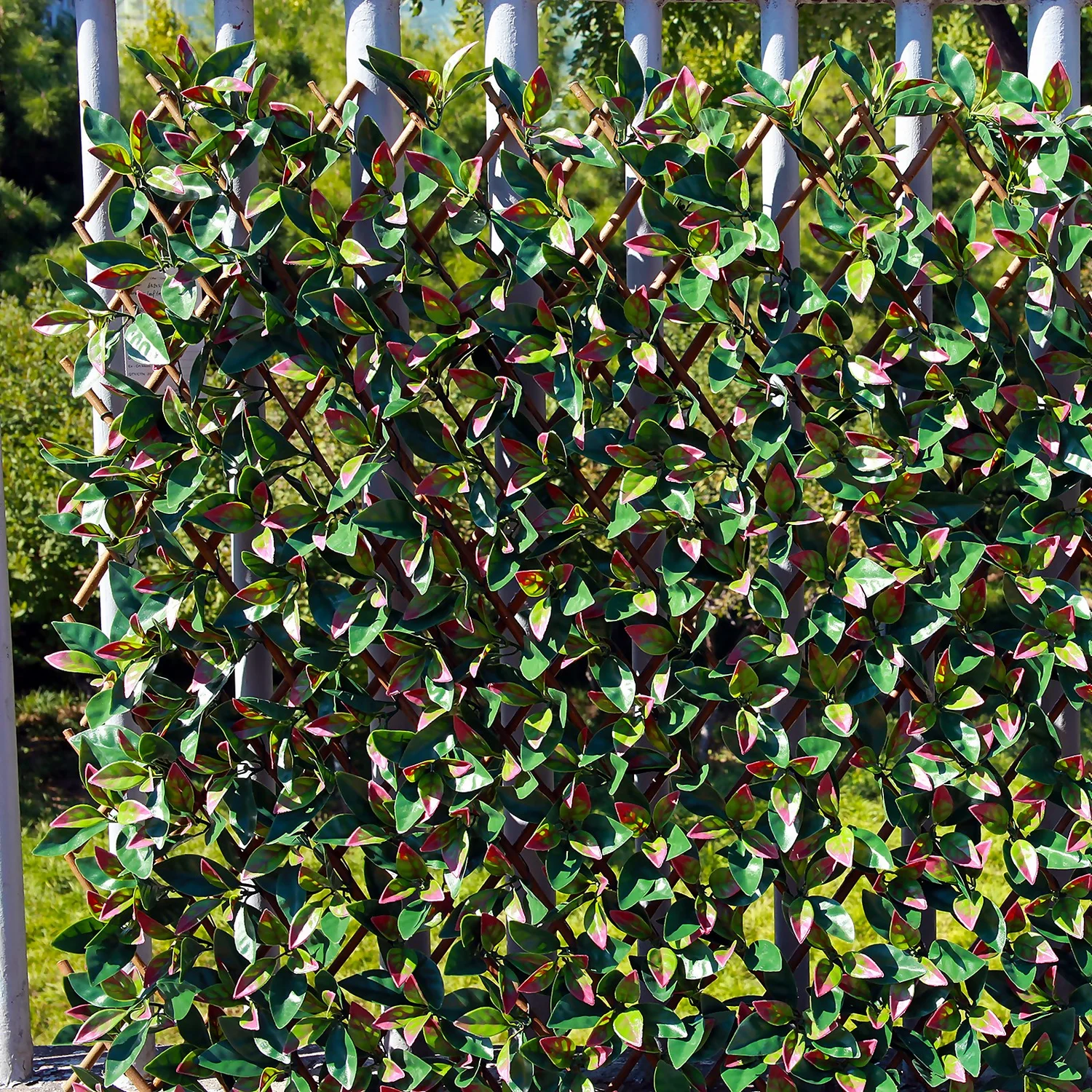 Faux Leaf Trellis 90x180cm - Red Robin - Image 2