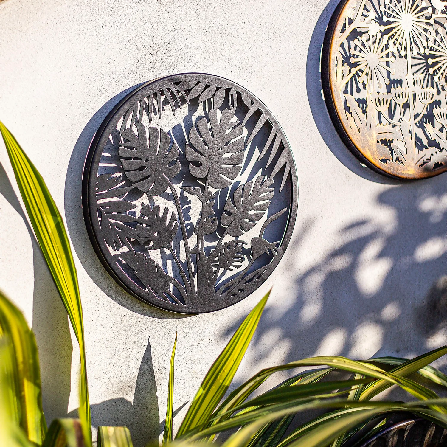 Jungle Leaf Garden Wall Art 35cm - Black - Image 5